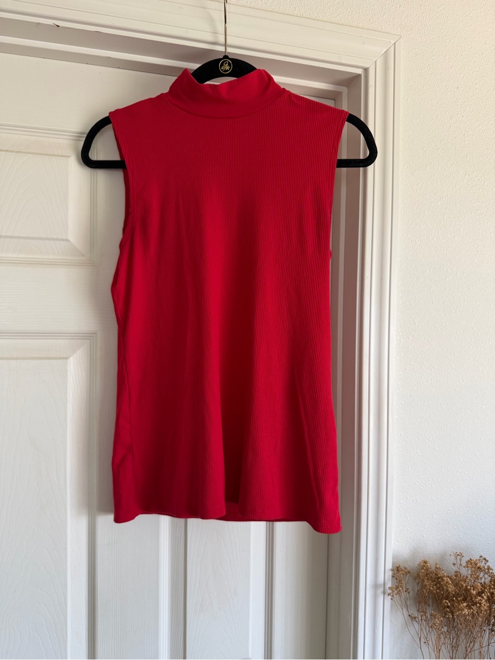 No Boundaries Sleeveless Mock Neck Tank Top in Red